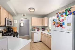 Photo #3: 2583788 Listing 