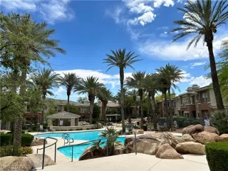 Photo #1: 2583813 Listing