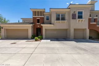 Photo #2: 2583813 Listing