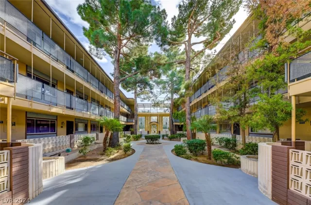 MLS: 2583829 Condo For Sale