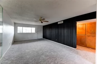 Photo #3: 2583829 Listing