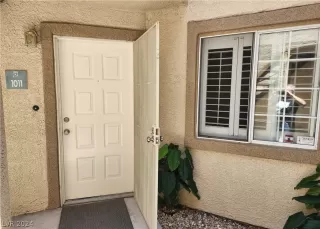 Photo #3: 2583857 Listing