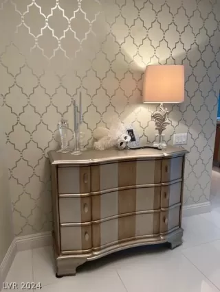 Photo #1: 2583858 Listing