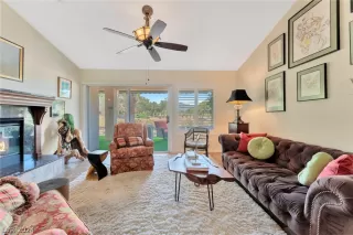 Photo #3: 2583871 Listing