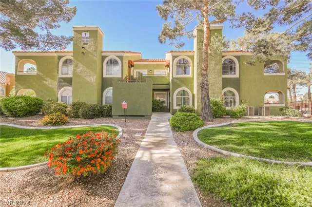 MLS: 2583875 Condo For Sale