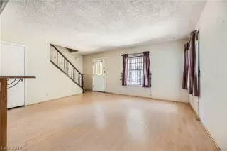 Photo #3: 2583911 Listing 