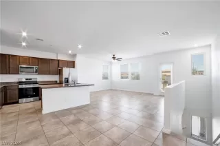 Photo #3: 2583941 Listing 