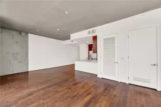 Photo #5: 2583996 Listing 