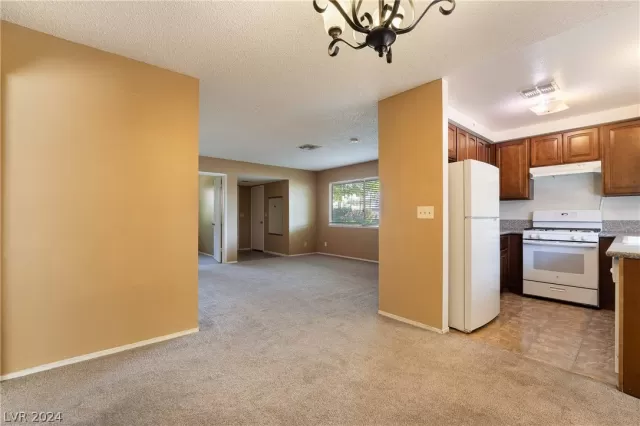 MLS: 2584002 Condo For Sale