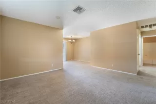 Photo #5: 2584002 Listing 