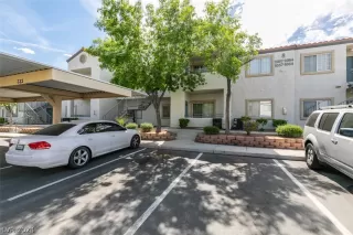 Photo #4: 2584042 Listing