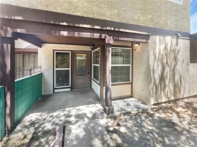 MLS: 2584055 Condo For Sale