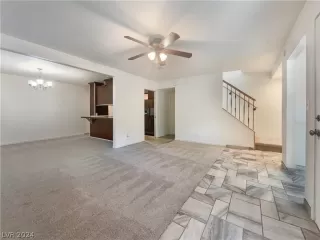 Photo #3: 2584055 Listing 