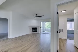 Photo #4: 2584060 Listing 