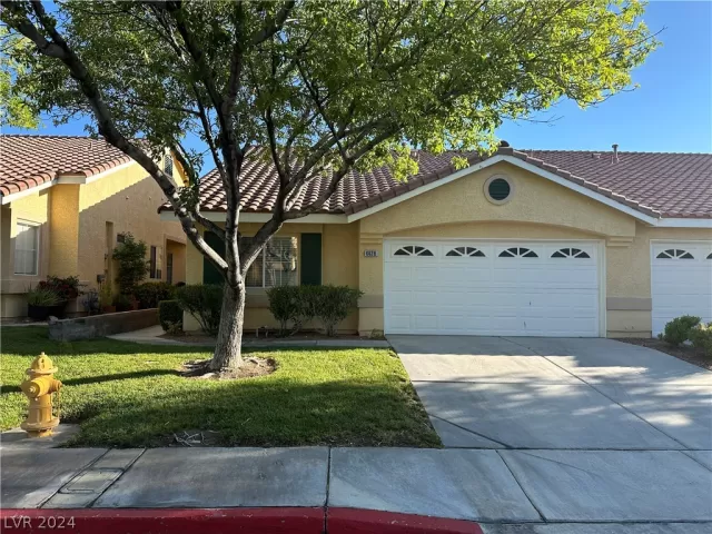 MLS: 2584074 Condo For Sale