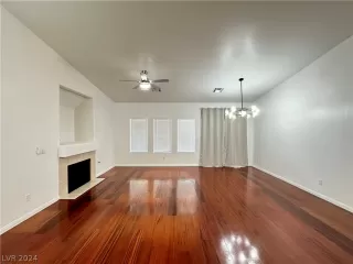 Photo #1: 2584074 Listing 