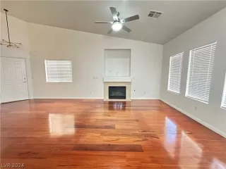 Photo #2: 2584074 Listing 