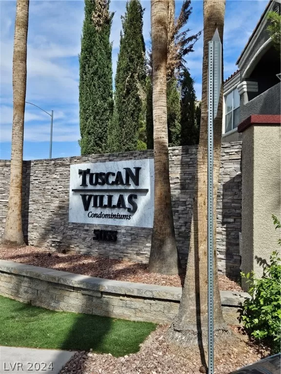 MLS: 2584110 Condo For Sale