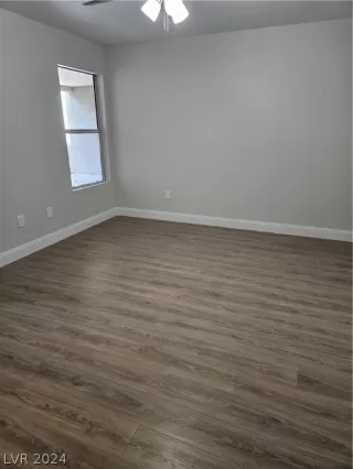 Photo #5: 2584110 Listing