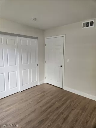 Photo #6: 2584110 Listing