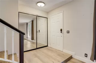 Photo #3: 2584119 Listing