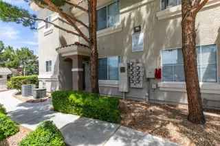 Photo #1: 2584122 Listing 