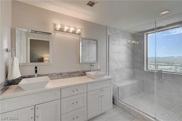 MLS: 2584135 Condo For Sale