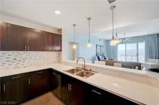 Photo #4: 2584135 Listing 