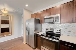 Photo #6: 2584135 Listing 