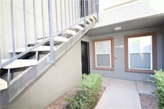 Photo #2: 2584177 Listing 