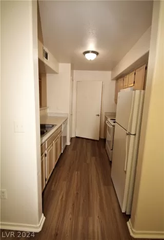 Photo #6: 2584177 Listing 