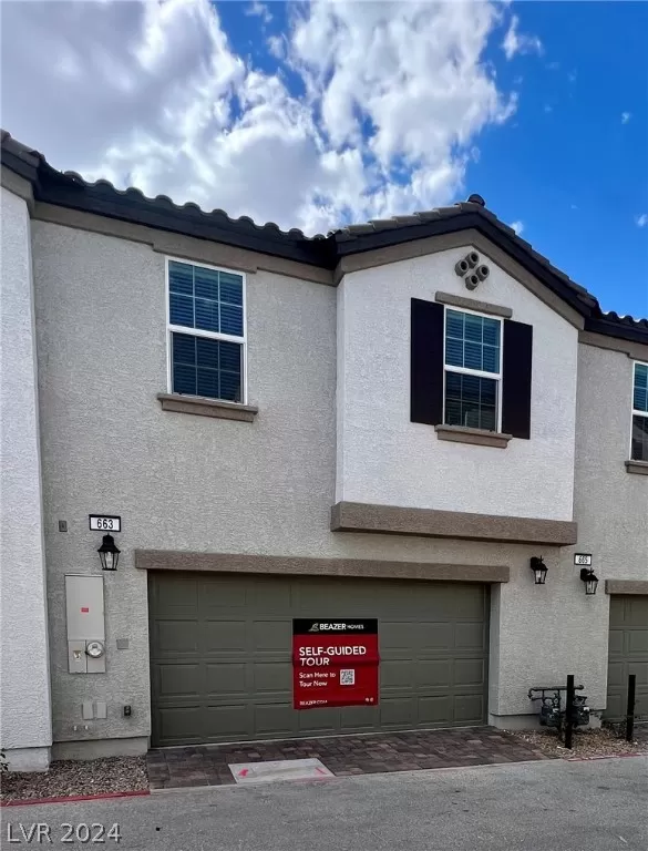 MLS: 2584178 Condo For Sale