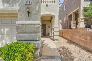 Photo #2: 2584247 Listing