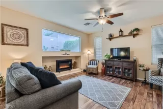 Photo #5: 2584247 Listing