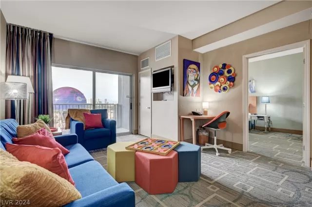 MLS: 2584251 Condo For Sale