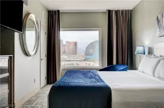 Photo #1: 2584251 Listing