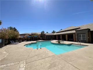 Photo #2: 2584274 Listing 