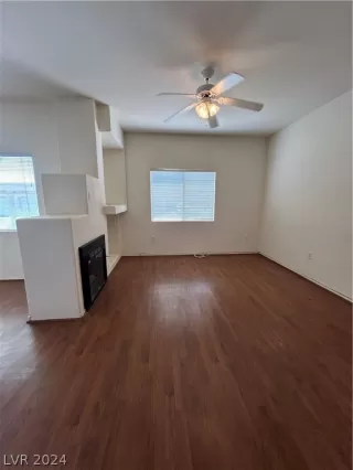 Photo #5: 2584280 Listing