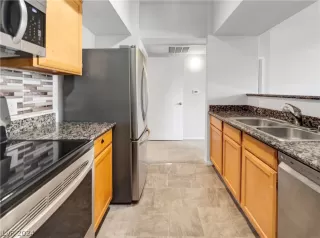 Photo #1: 2584290 Listing 