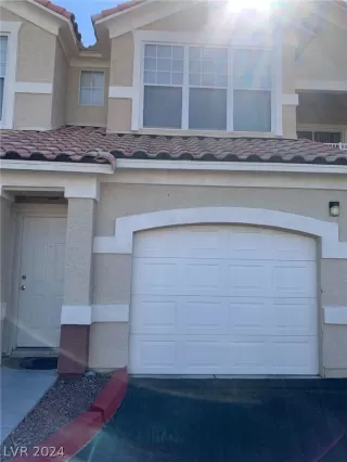 Photo #2: 2584298 Listing 