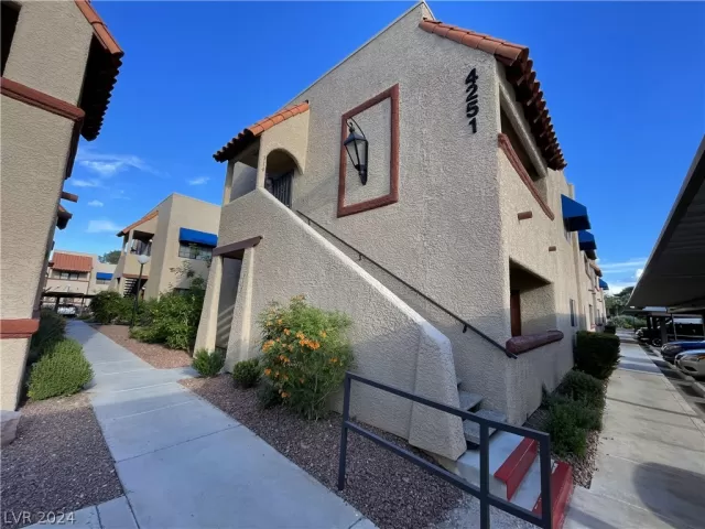 MLS: 2584314 Condo For Sale