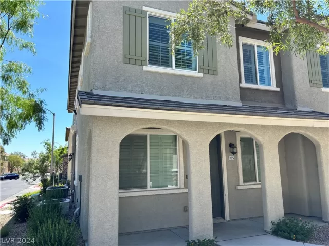 MLS: 2584315 Condo For Sale