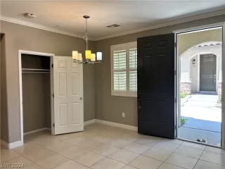 Photo #5: 2584315 Listing 