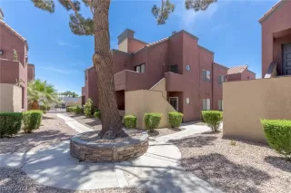 Photo #1: 2584334 Listing