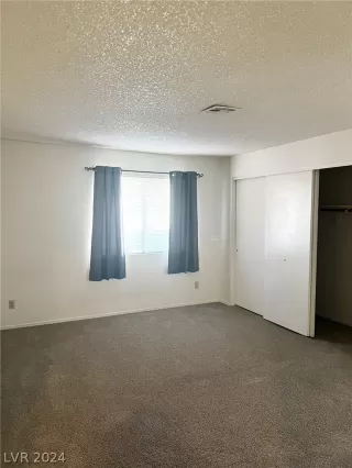 Photo #3: 2584335 Listing 