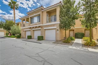 Photo #1: 2584358 Listing 