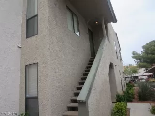 Photo #1: 2584364 Listing 