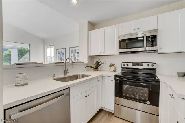 MLS: 2584401 Condo For Sale