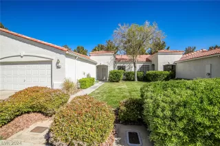 Photo #1: 2584416 Listing