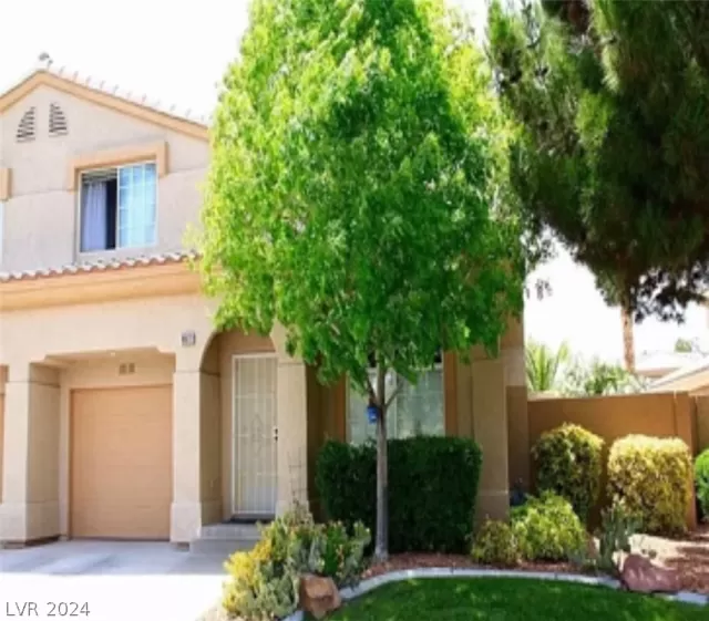 MLS: 2584419 Condo For Sale